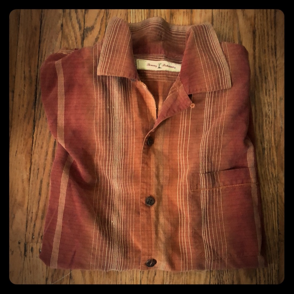 Authentic Tommy Bahama 100% silk shirt - men’s